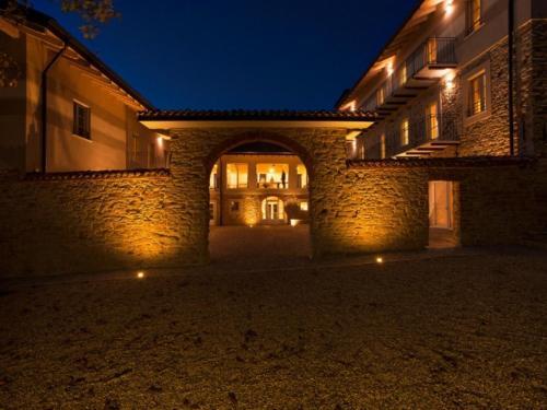 Cremolino Villa Sleeps 22 Pool Air Con Wifi