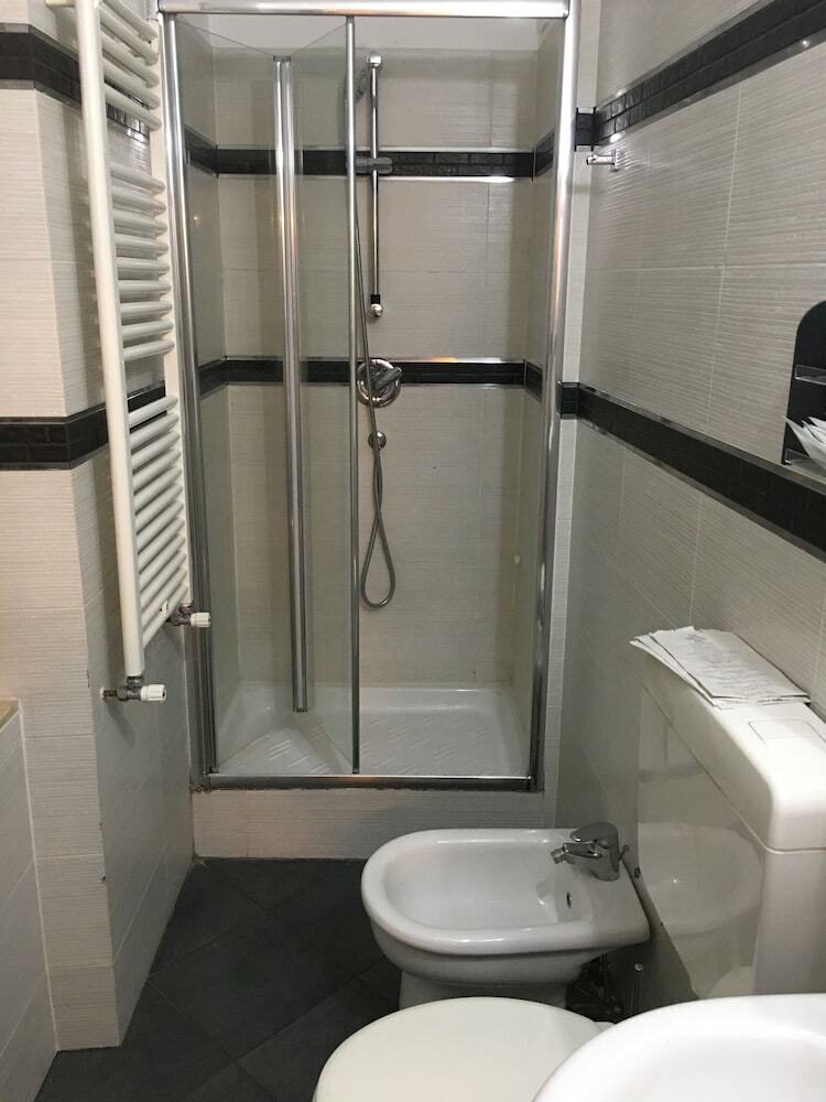 New Alexander Hotel