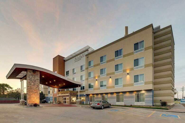 Hotel Fairfield Inn & Suites Hutchinson