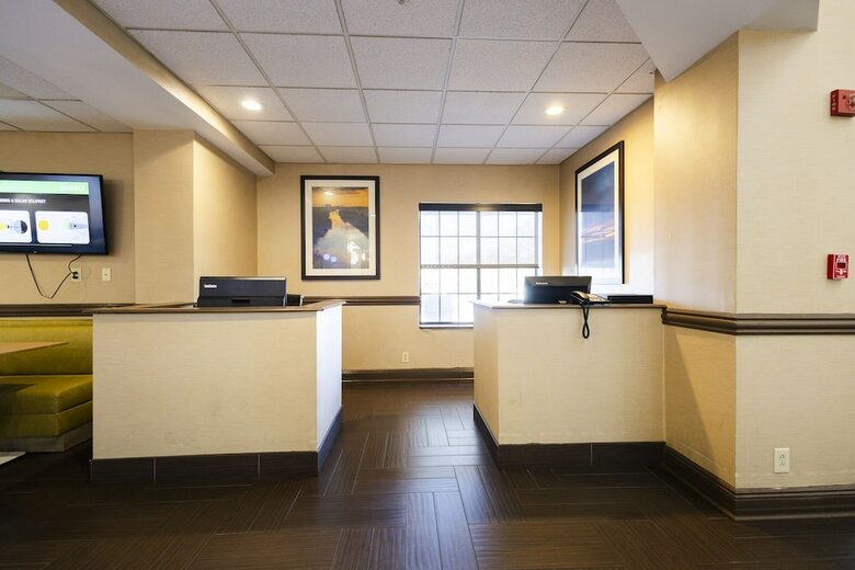 Hotel Comfort Suites
