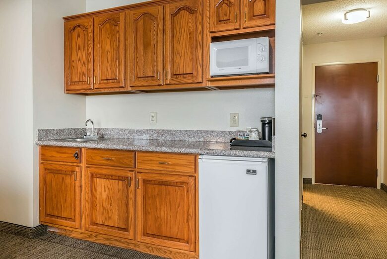 Hotel Comfort Suites