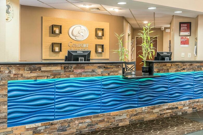 Hotel Comfort Suites