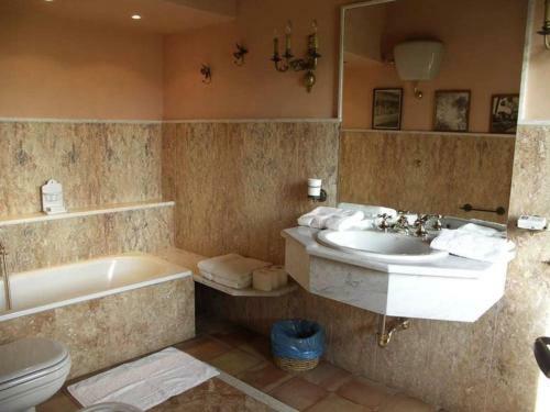 Grotti Alto Villa Sleeps 18 Pool Air Con Wifi