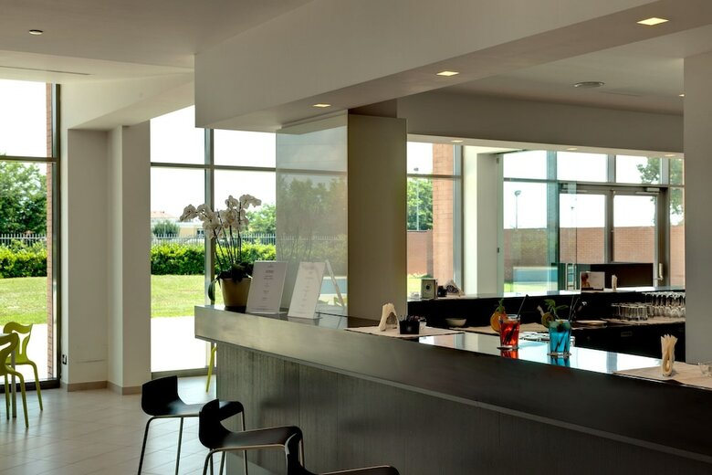 Hotel Tulip Inn Naples Airport