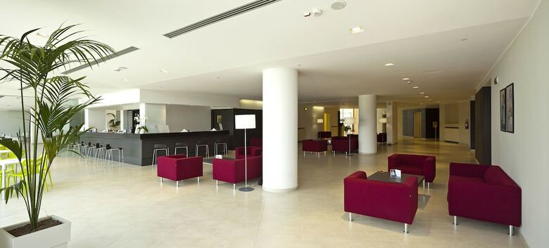 Hotel Tulip Inn Naples Airport