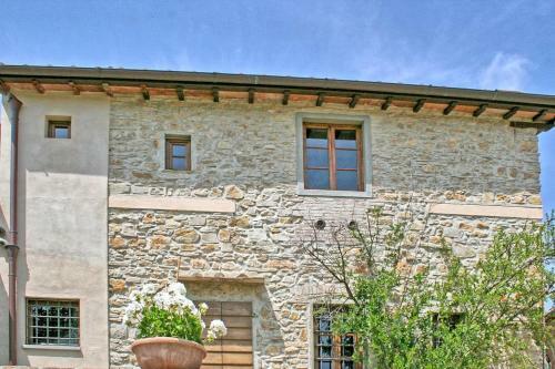 Grassina Ponte A Ema Apartment Sleeps 4 T241480