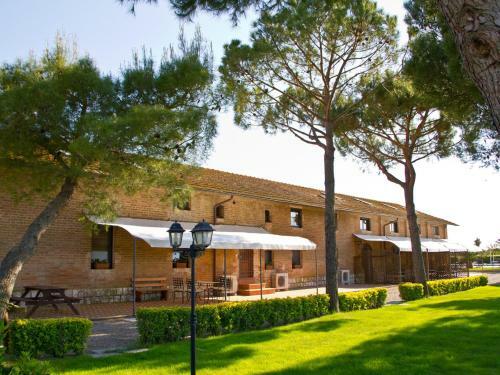 Grosseto Apartment Sleeps 4 Pool Air Con T247642