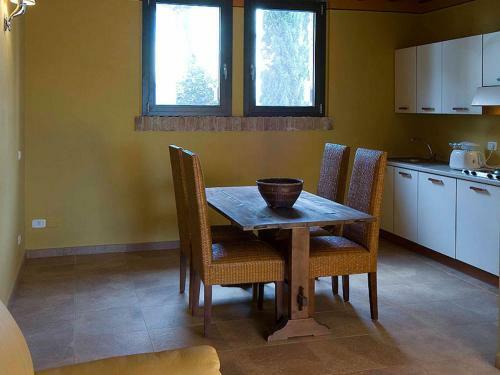 Grosseto Apartment Sleeps 4 Pool Air Con T247642