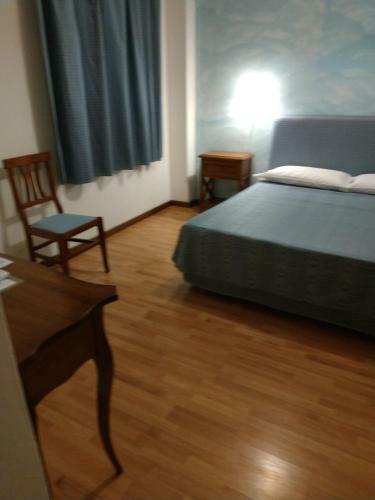 Hostal Gemini Camere E Suites