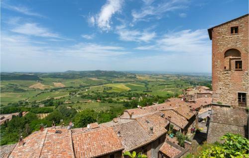 Four-bedroom Apartment In Montepulciano (si)