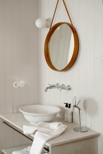 Bed & Breakfast 1477 Reichhalter