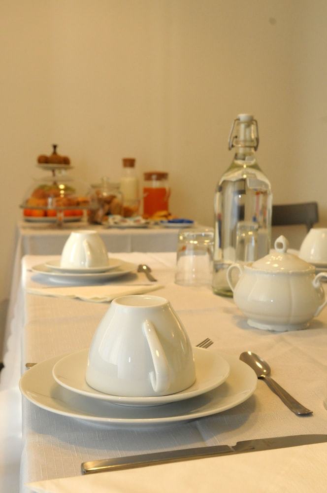 Hostal Della Torre Rooms