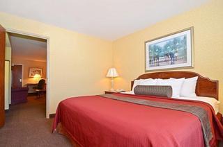 Best Western Plus Trail Lodge Hotel & Suites