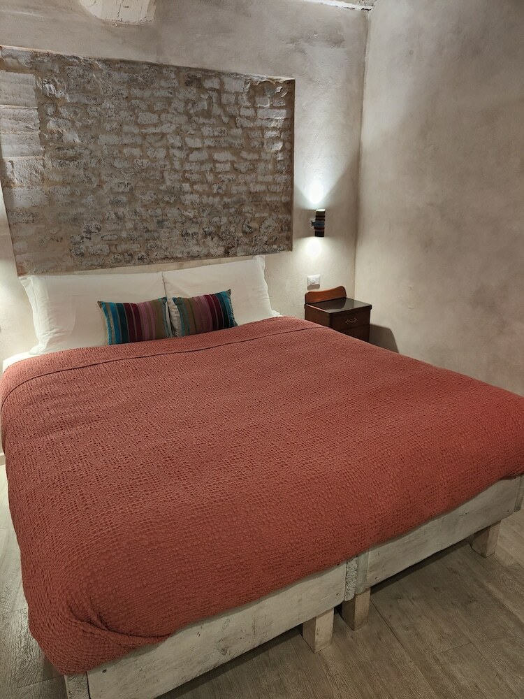Hostal Il Pozzo Di Santa Zita