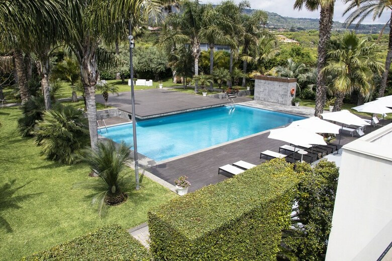 Villa Carlino House