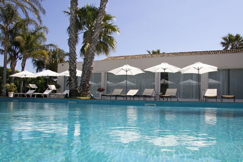 Villa Carlino House