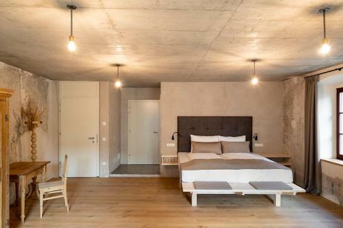 R�ssl Bianco B&b&b