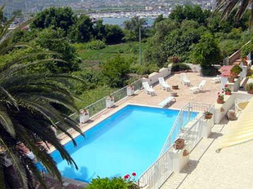 Miseno Villa Sleeps 13 Pool Air Con Wifi