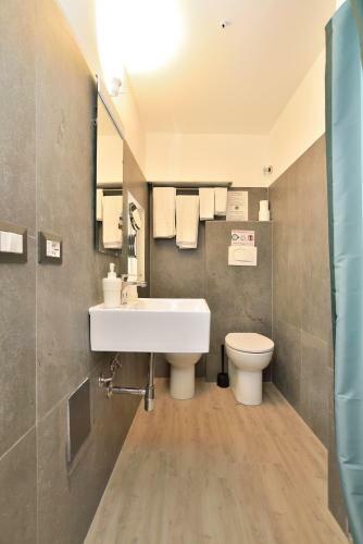 Hostal Minisuite 36