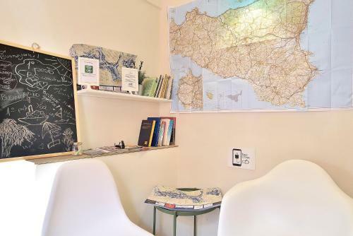 Hostal Minisuite 36