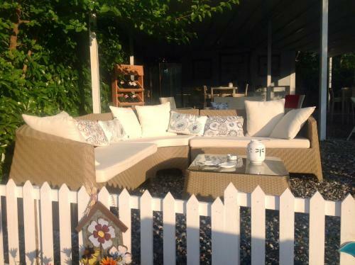 Hostal Luna Begonvil Tas Evler