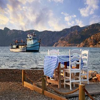 Admiral Beach Hotel