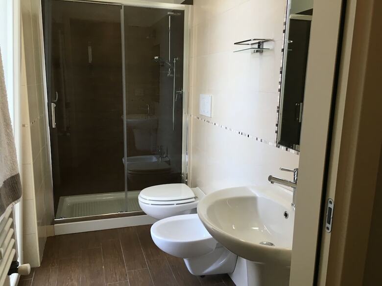 Hostal Quinque - Urban House
