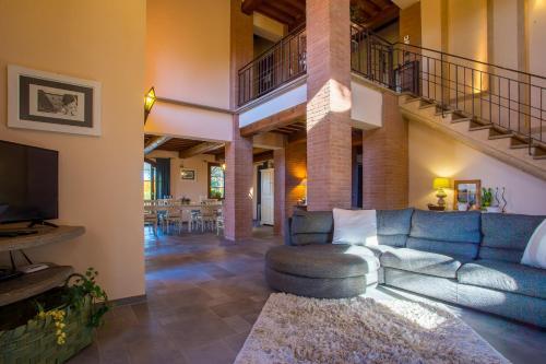 Montelopio Villa Sleeps 9 Pool Air Con Wifi