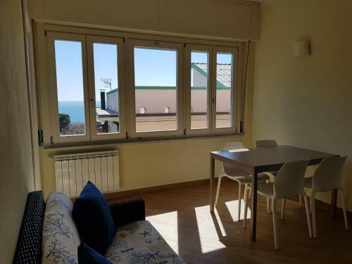 Stunning Seaview Apartment