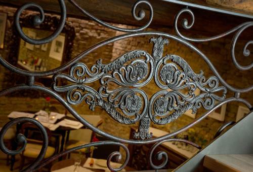 Hostal Borgese Camere E Suites