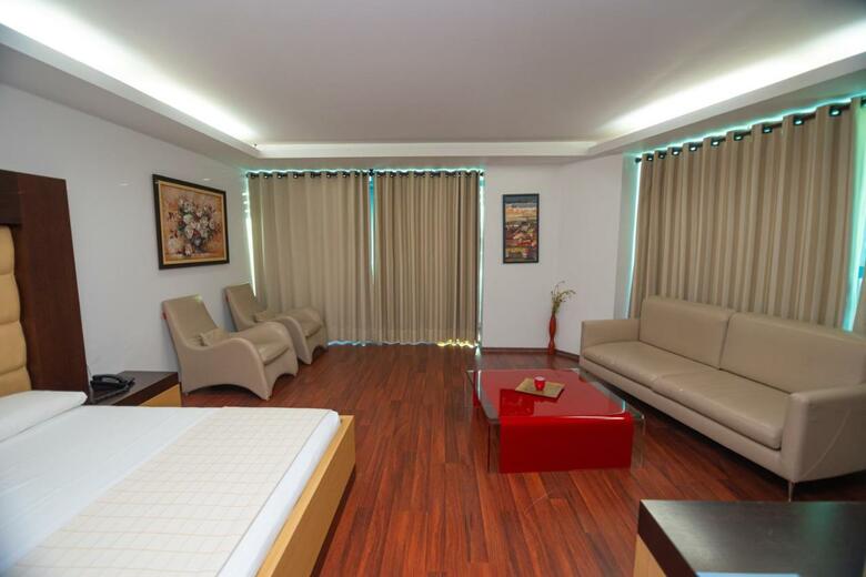 Hotel Vlora International