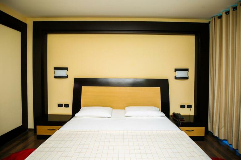 Hotel Vlora International