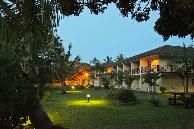 Elephant Lake Hotel
