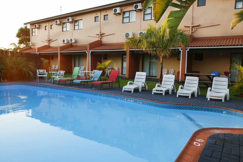 Elephant Lake Hotel
