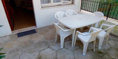 Apartamento M140 - Marcelli, Trilocale In Centro Con Giardino