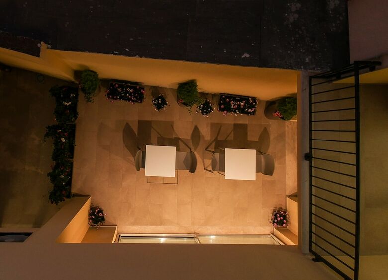 Hostal Th Collection Rooms