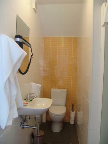 Hostal Wake In Aveiro House