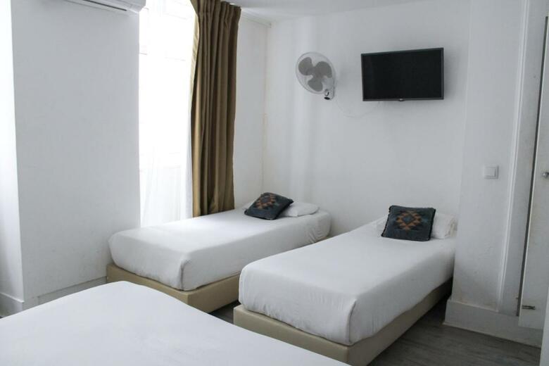Hostal Aveiro City Lodge