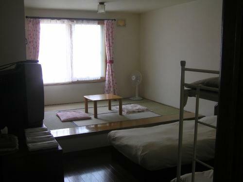 Hostal Pension Young House