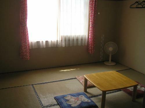 Hostal Pension Young House