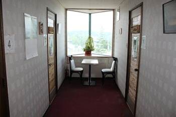 Hostal Alpine Backpackers