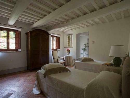 Petrognano Villa Sleeps 16 Pool Air Con Wifi