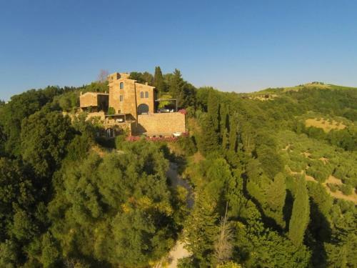 Petrognano Villa Sleeps 16 Pool Air Con Wifi