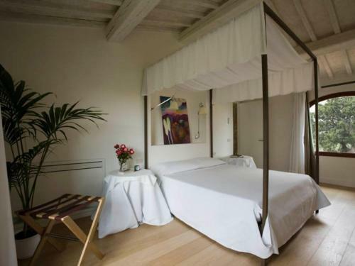 Petrognano Villa Sleeps 16 Pool Air Con Wifi