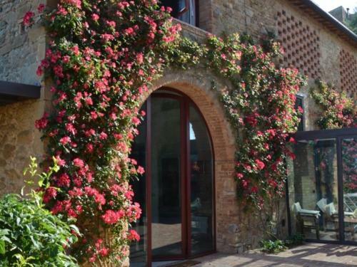 Petrognano Villa Sleeps 16 Pool Air Con Wifi