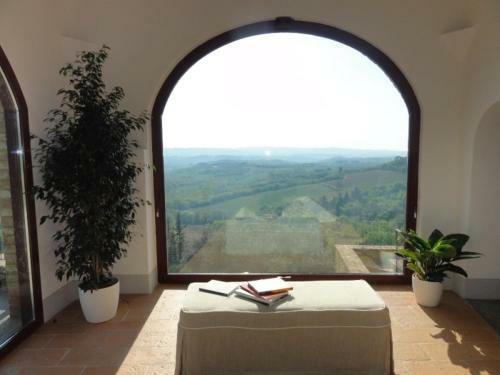 Petrognano Villa Sleeps 16 Pool Air Con Wifi