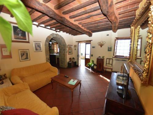 Charming Cottage In Petrognano With Swimming Pool