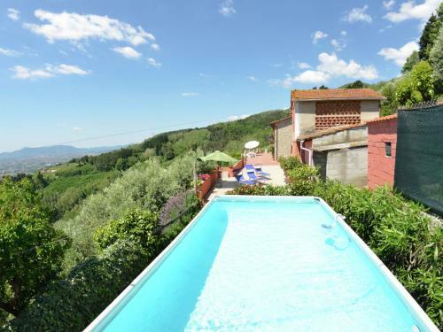 Charming Cottage In Petrognano With Swimming Pool