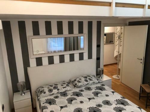 White Residence Apartment
