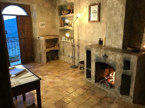 Hostal Charme In Perillis